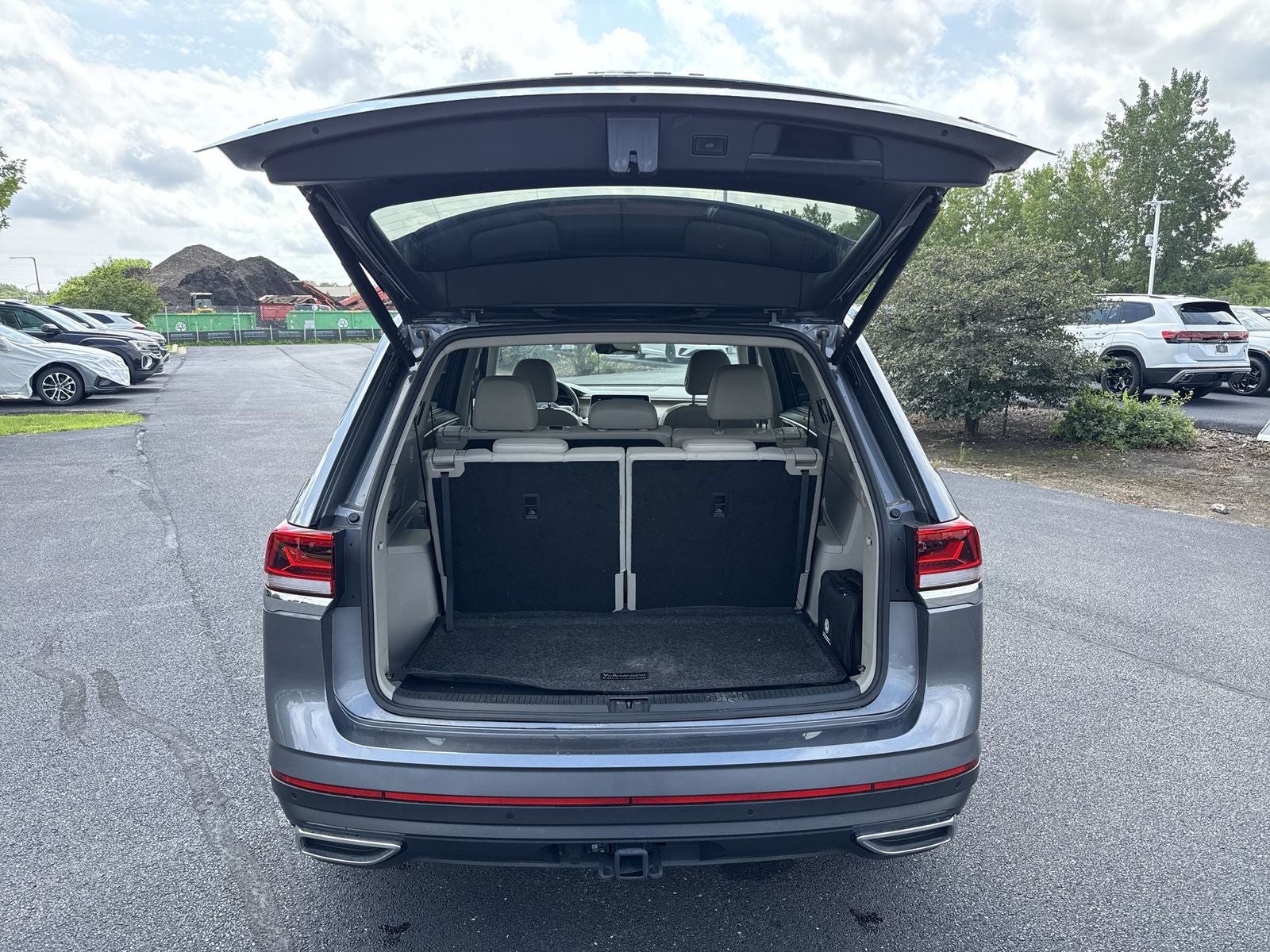 2024 Volkswagen Atlas 2.0T SE w/Technology