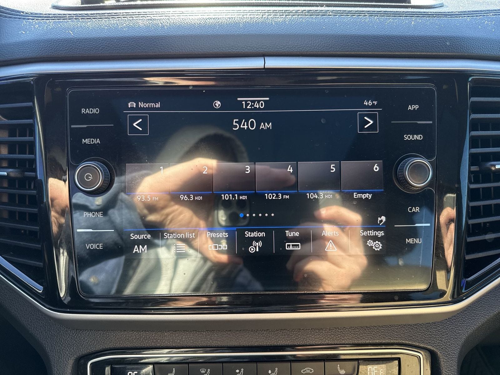 2022 Volkswagen Atlas Cross Sport 3.6L V6 SE w/Technology