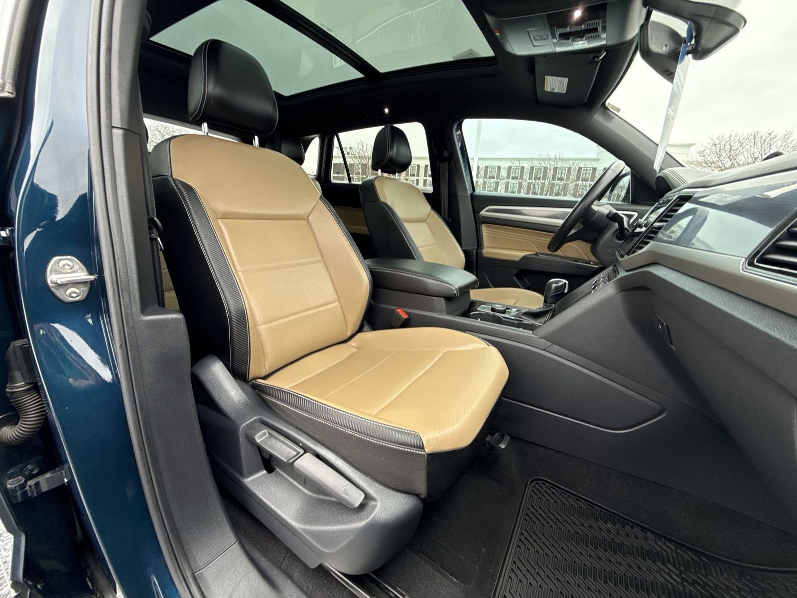 2022 Volkswagen Atlas Cross Sport 3.6L V6 SE w/Technology