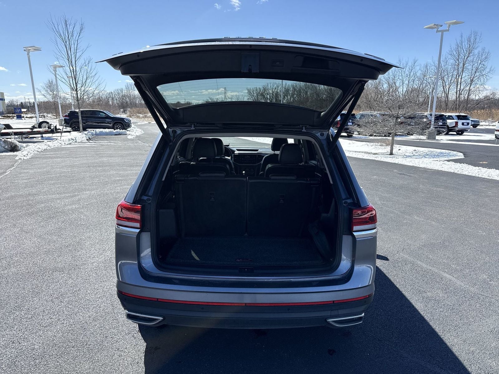 2022 Volkswagen Atlas 2.0T SE w/Technology