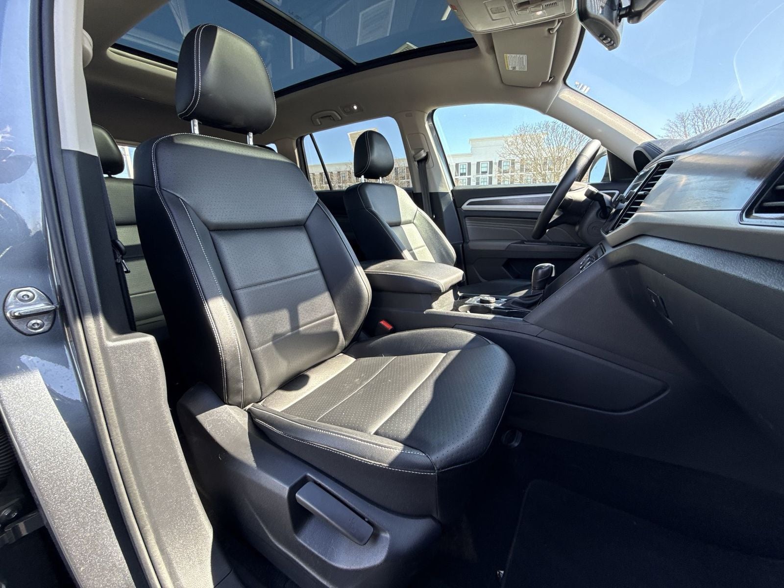 2022 Volkswagen Atlas 2.0T SE w/Technology