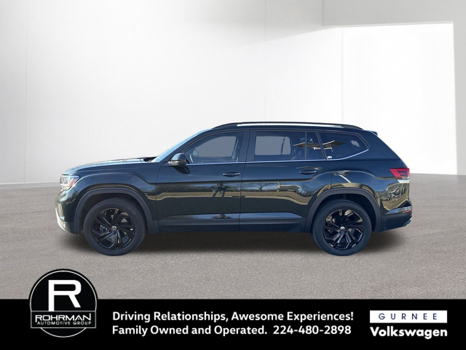 2022 Volkswagen Atlas 3.6L V6 SE w/Technology
