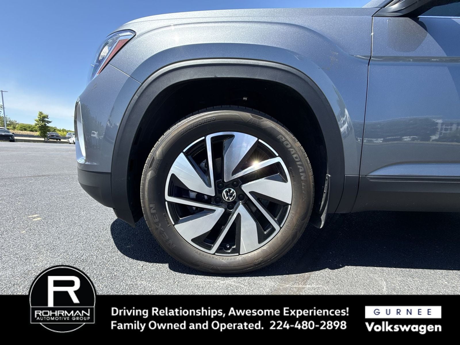 2024 Volkswagen Atlas 2.0T SE w/Technology