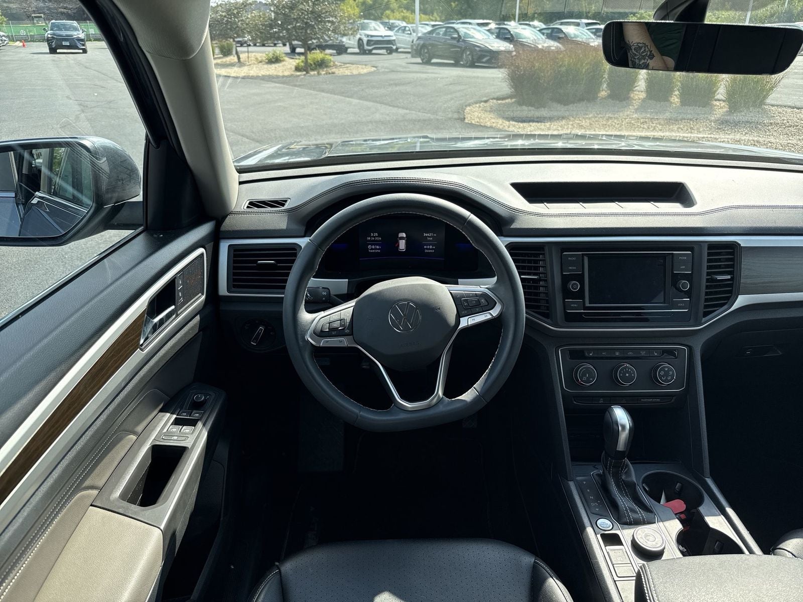 2023 Volkswagen Atlas 2.0T SE