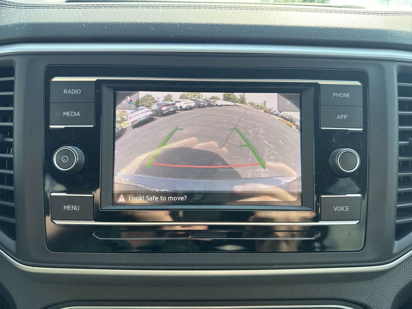 2023 Volkswagen Atlas 2.0T SE