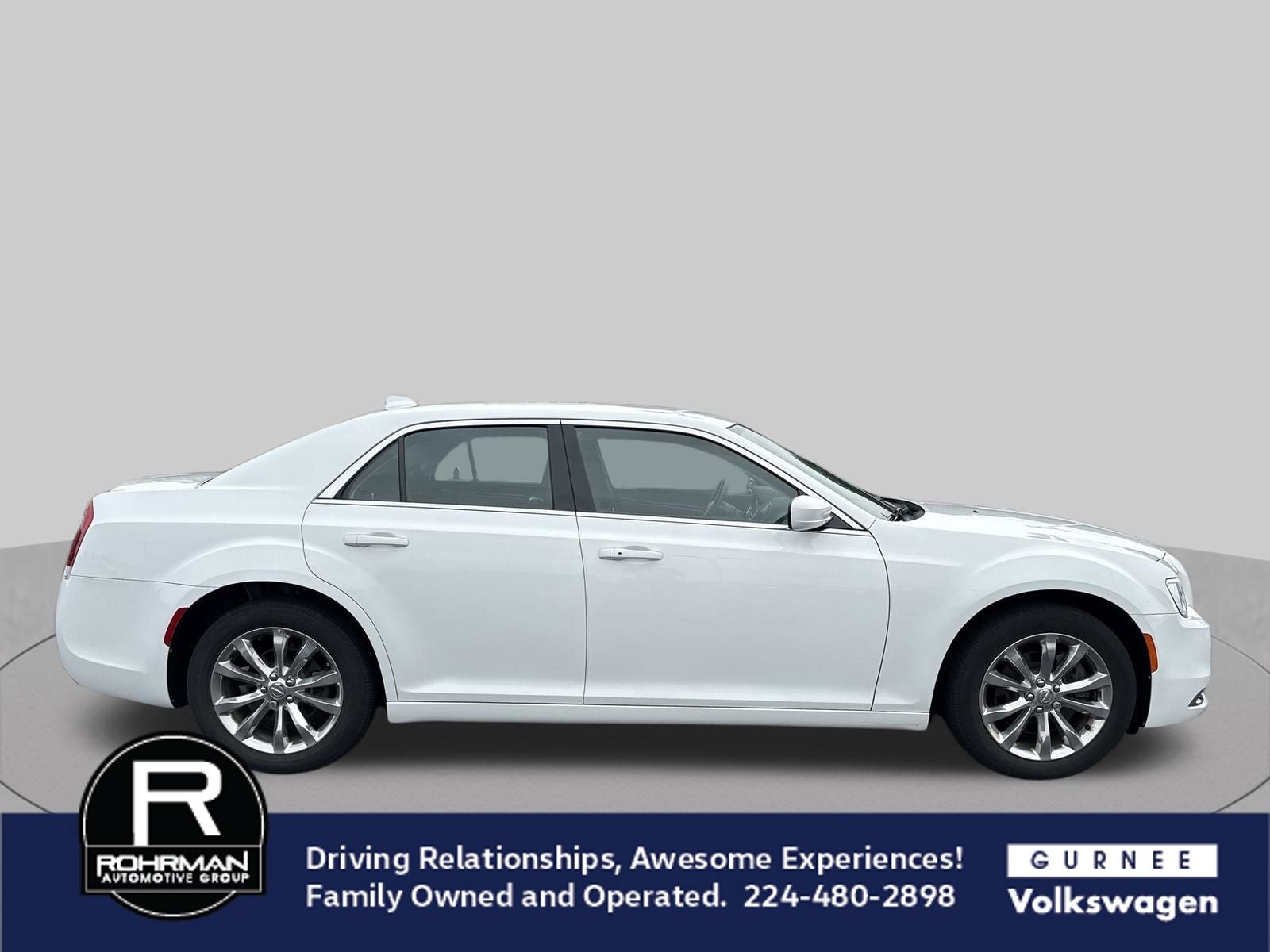 2018 Chrysler 300 Touring
