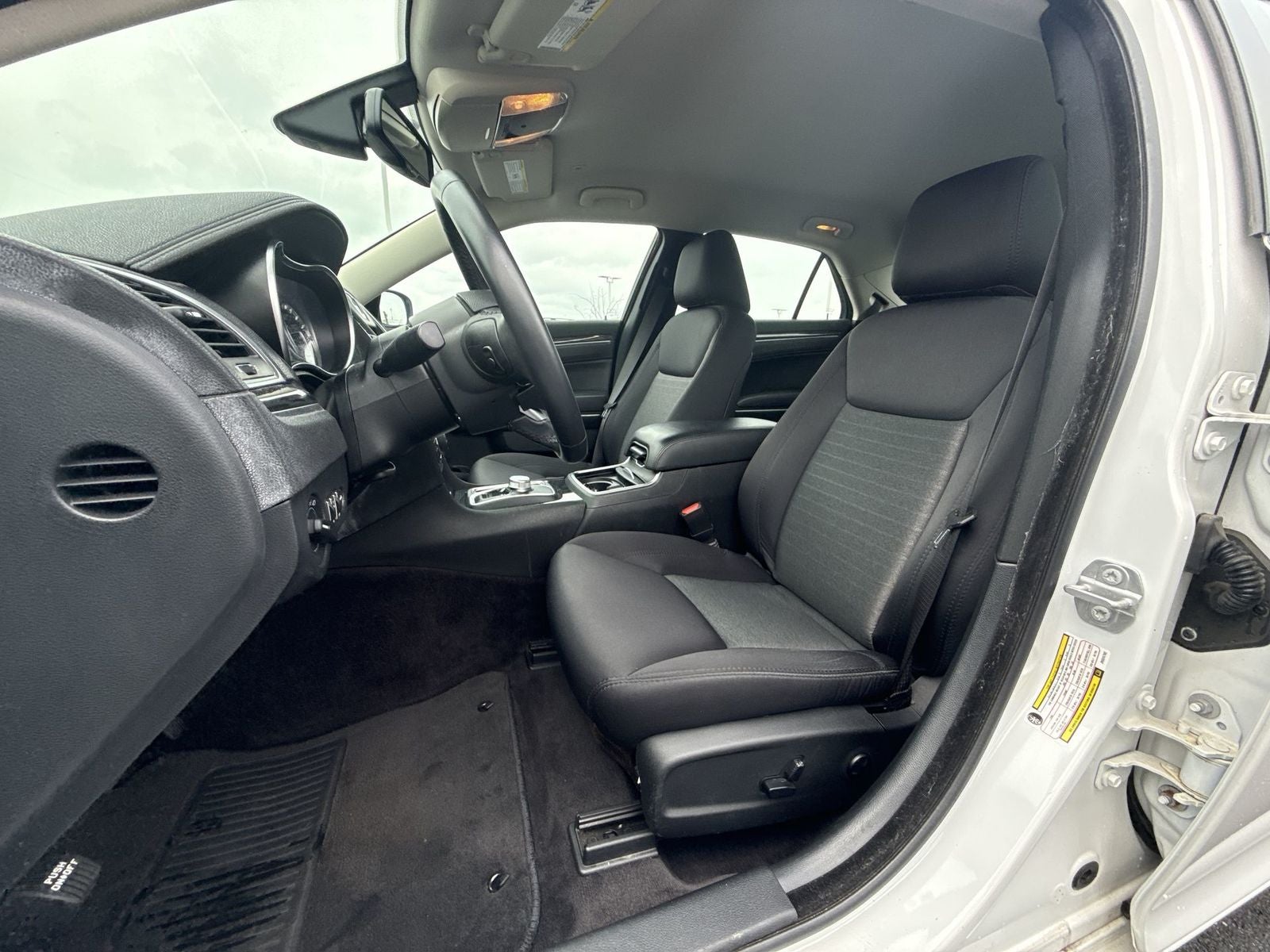 2018 Chrysler 300 Touring