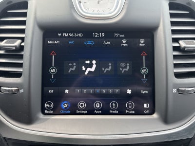 2018 Chrysler 300 Touring