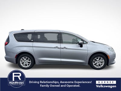 2021 Chrysler Voyager LX