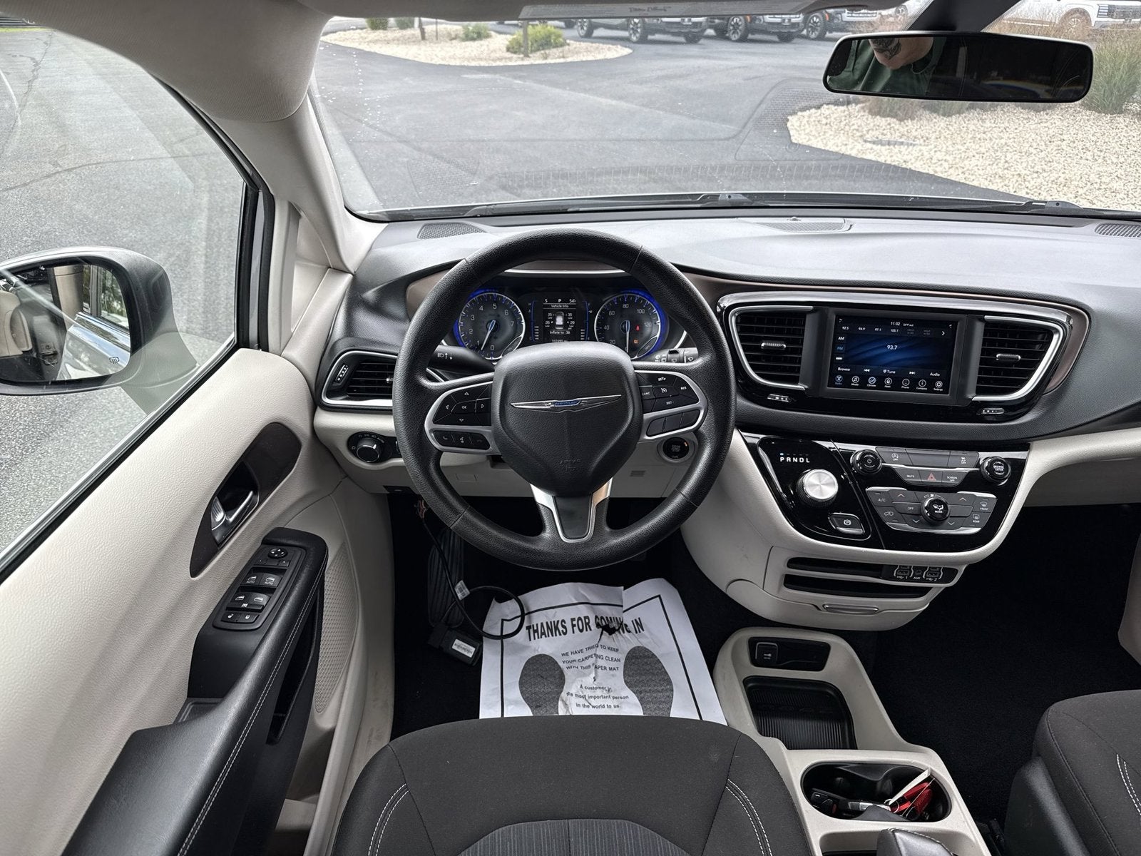 2021 Chrysler Voyager LX