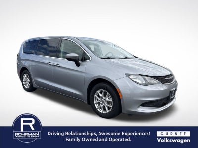 2021 Chrysler Voyager LX