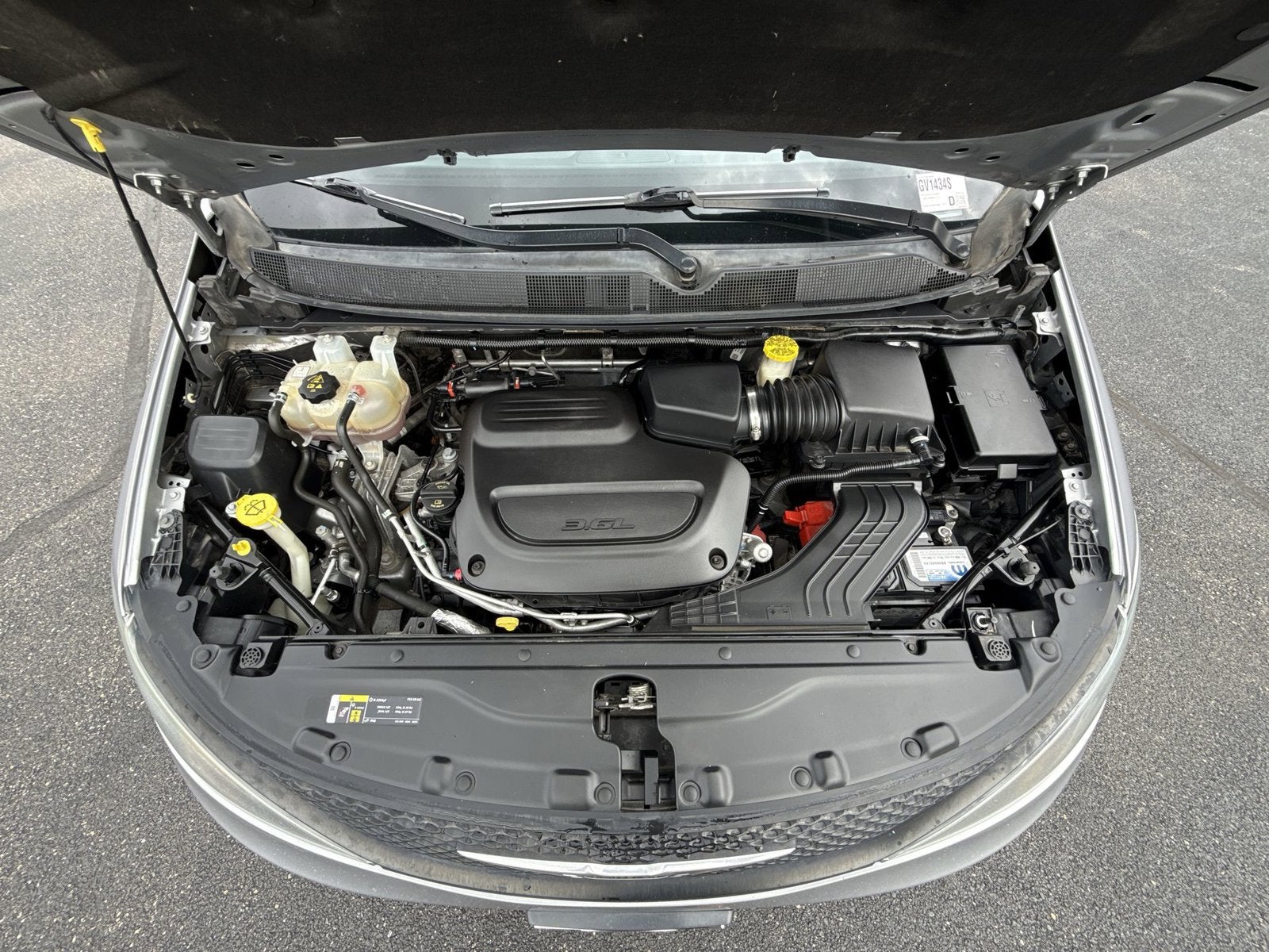 2021 Chrysler Voyager LX