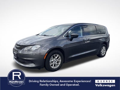 2022 Chrysler Voyager LX