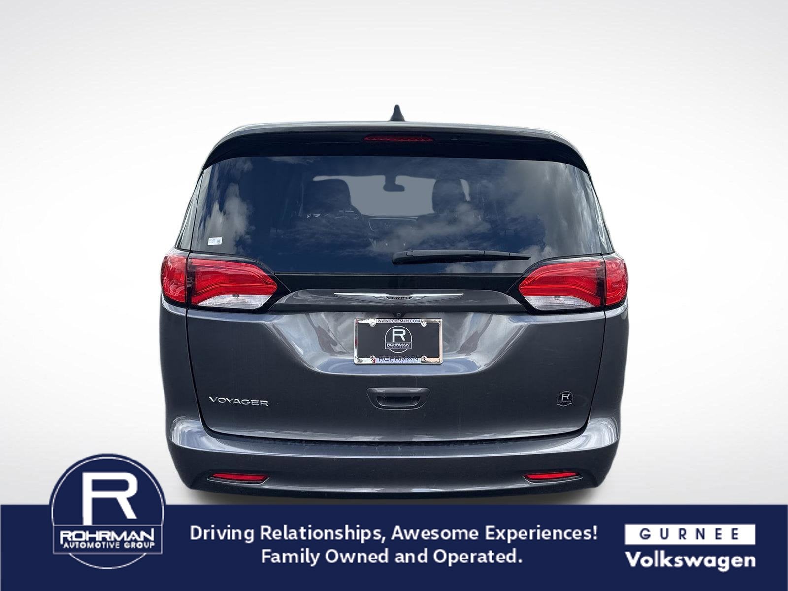 2022 Chrysler Voyager LX