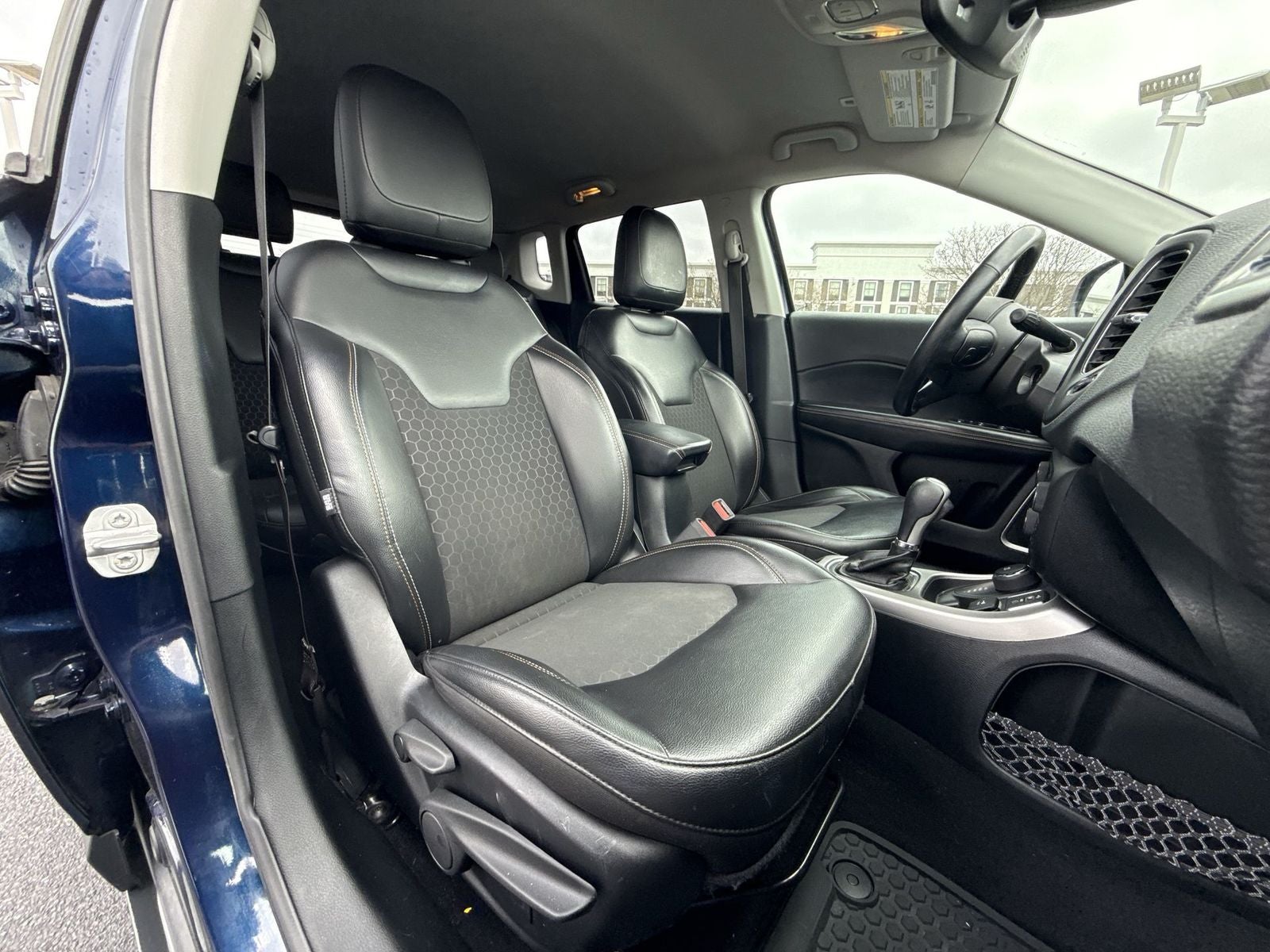 2018 Jeep Compass Latitude Popular Equipment Package