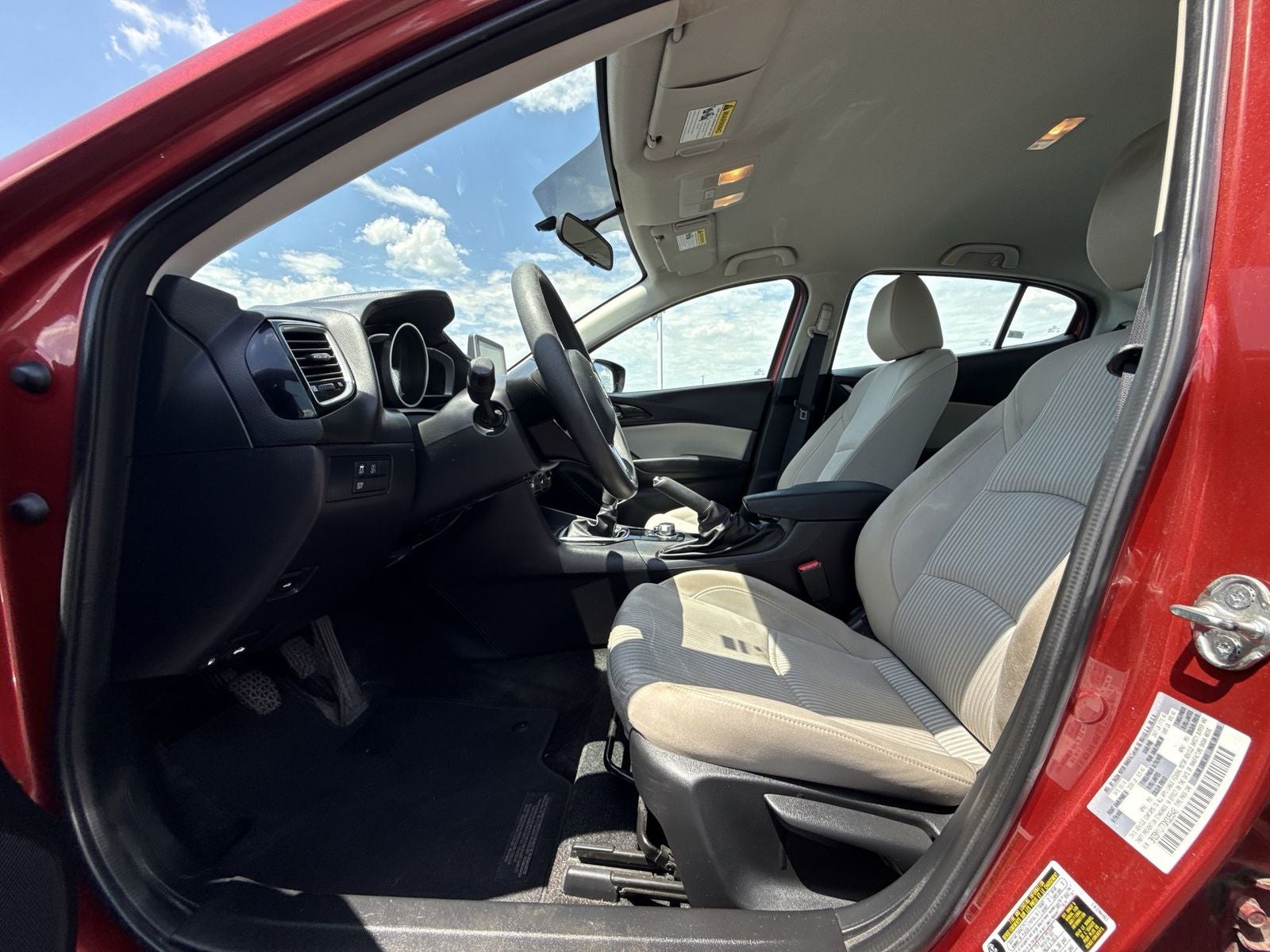 2016 Mazda Mazda3 i Sport