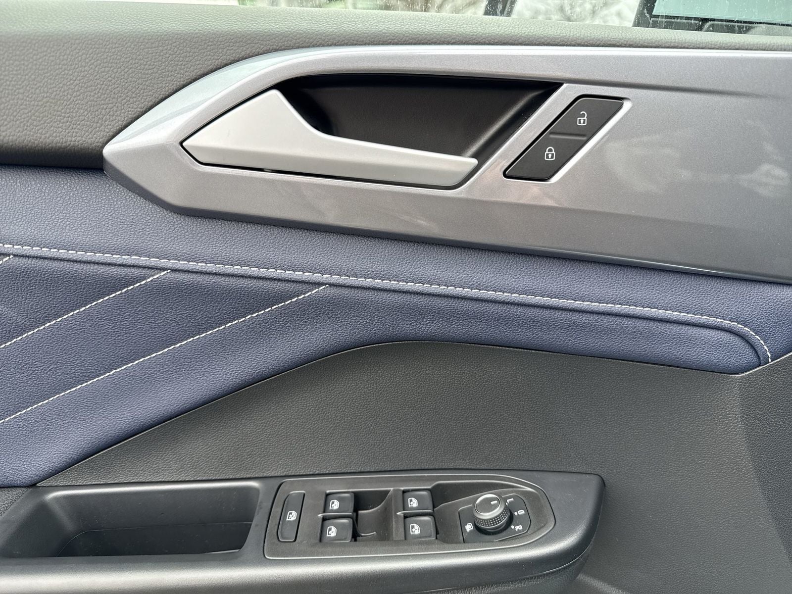 2025 Volkswagen Taos 1.5T SEL