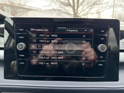 2025 Volkswagen Taos 1.5T SEL