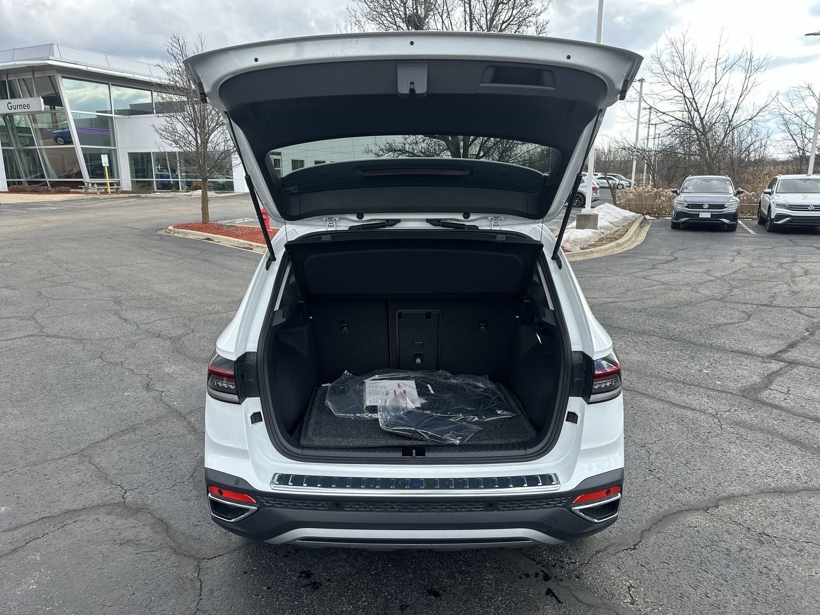 2025 Volkswagen Taos 1.5T SEL