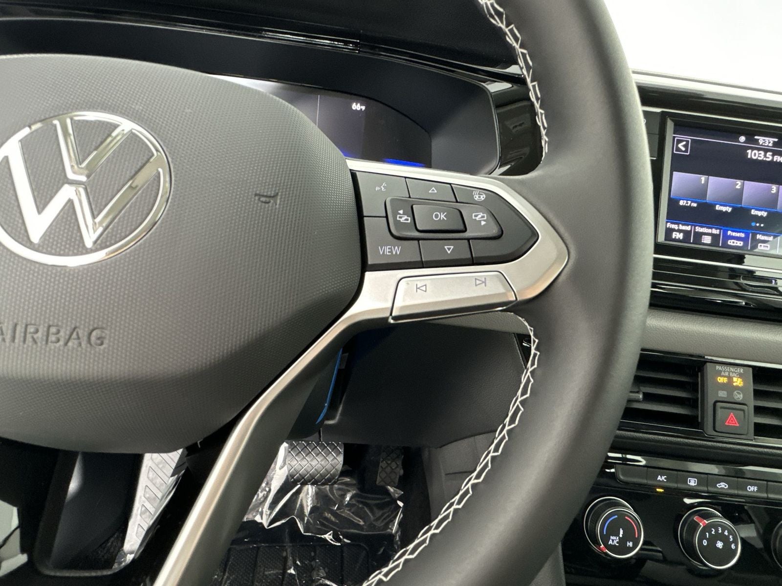 2024 Volkswagen Taos 1.5T S