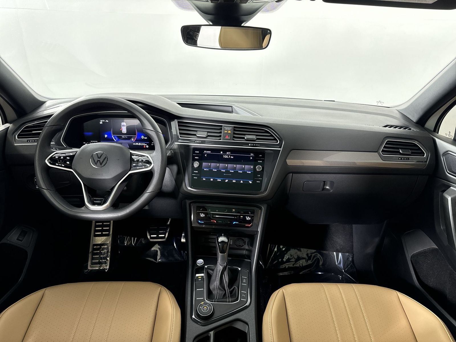 2024 Volkswagen Tiguan 2.0T SE R-Line Black