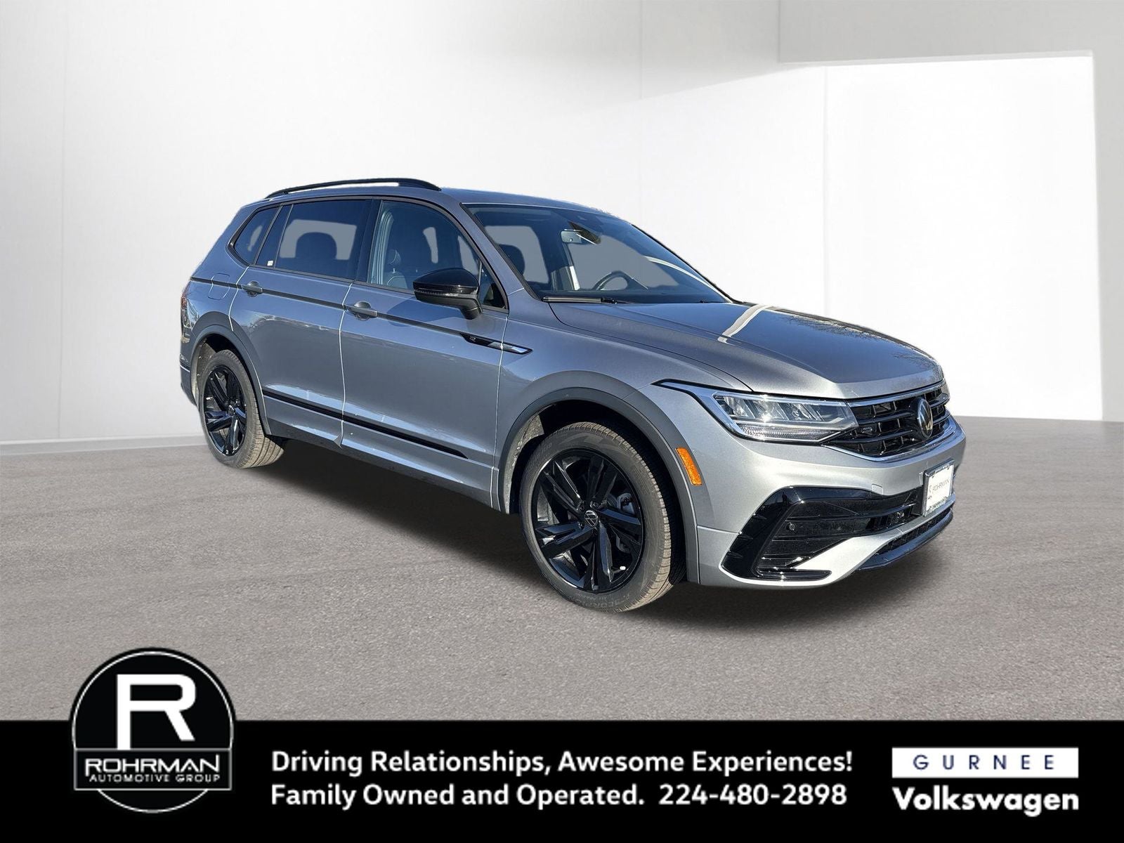 2024 Volkswagen Tiguan 2.0T SE R-Line Black