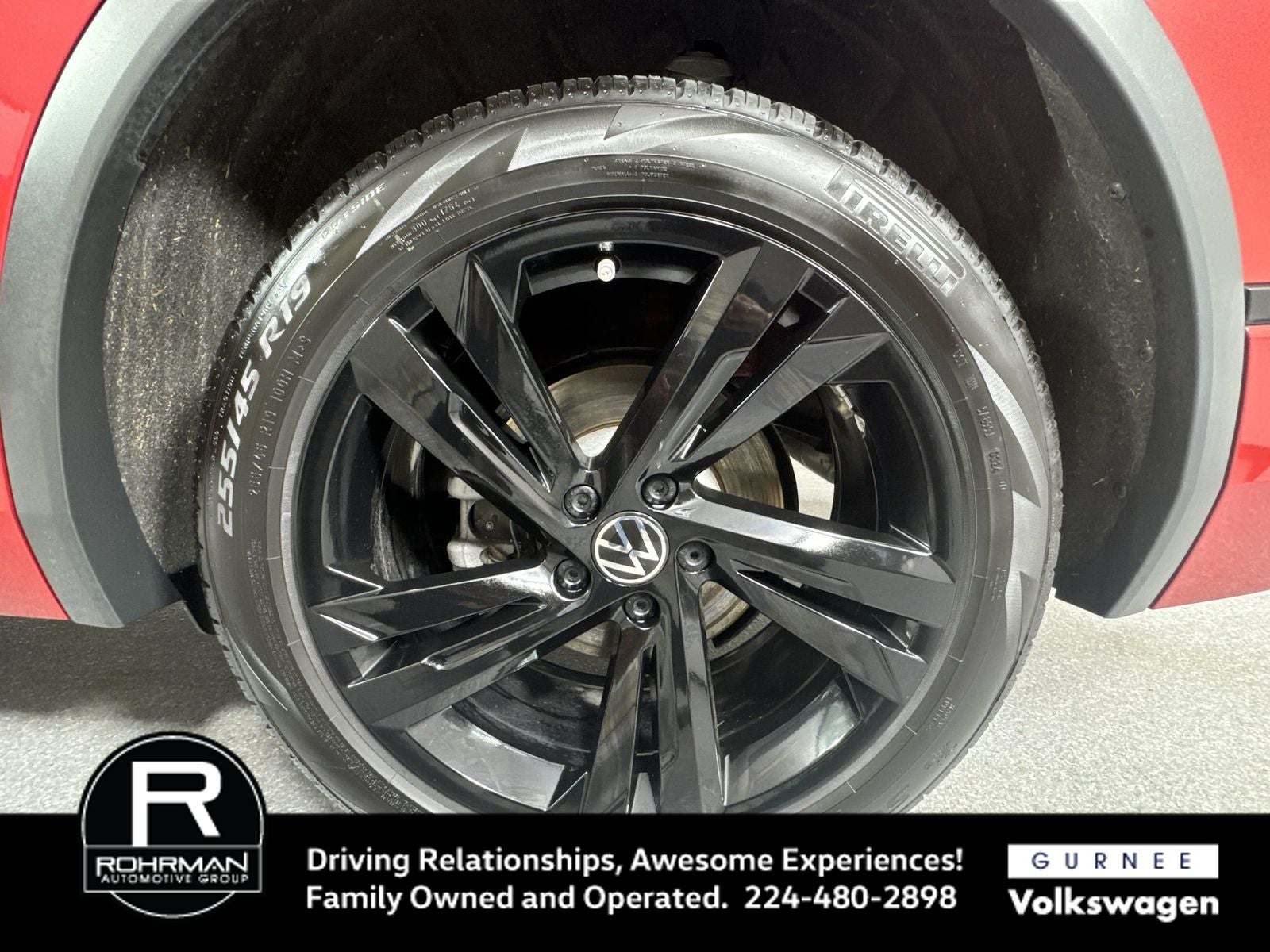 2024 Volkswagen Tiguan 2.0T SE R-Line Black