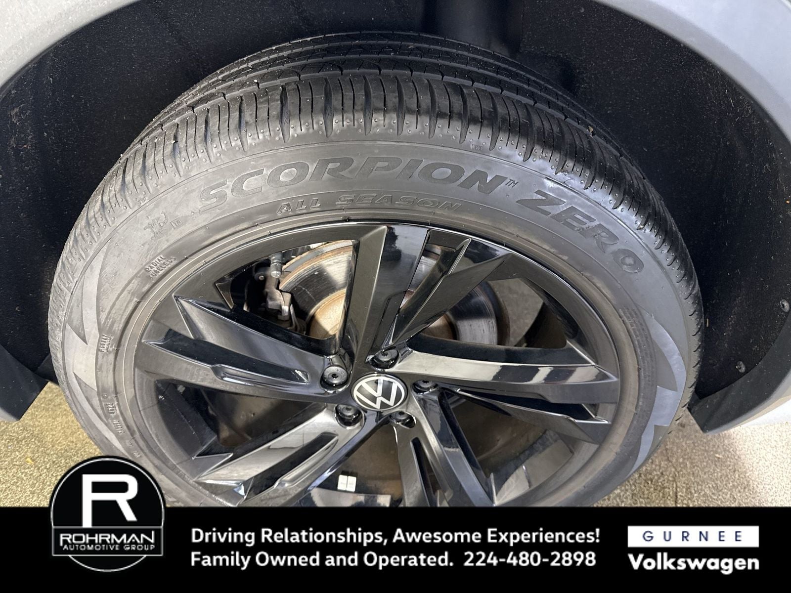 2023 Volkswagen Tiguan 2.0T SE R-Line Black