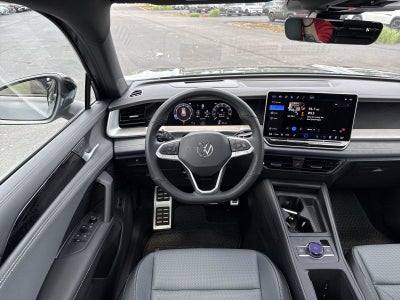 2025 Volkswagen Tiguan 2.0T SE R-Line Black