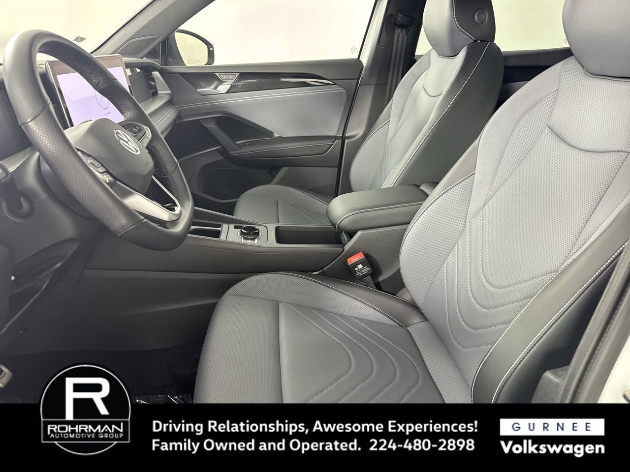 2026 Volkswagen Tiguan 2.0T SE R-Line Black