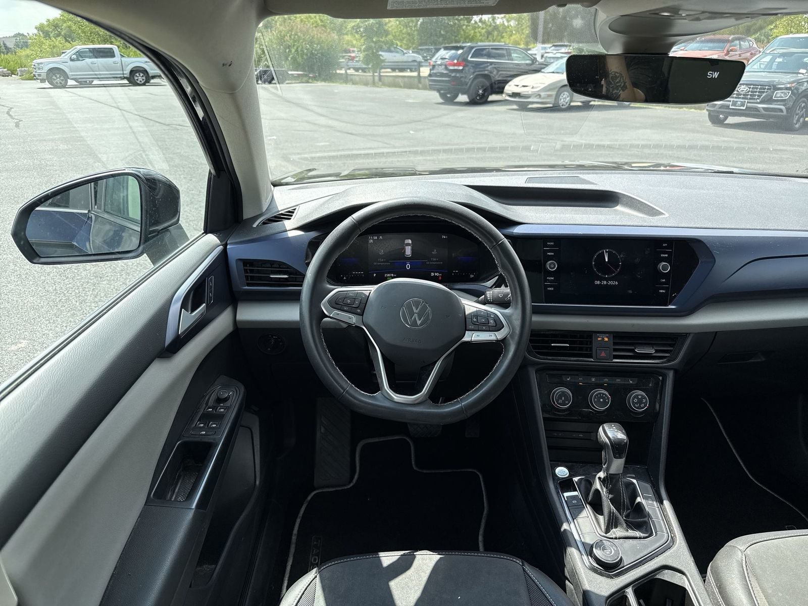 2023 Volkswagen Taos 1.5T SE