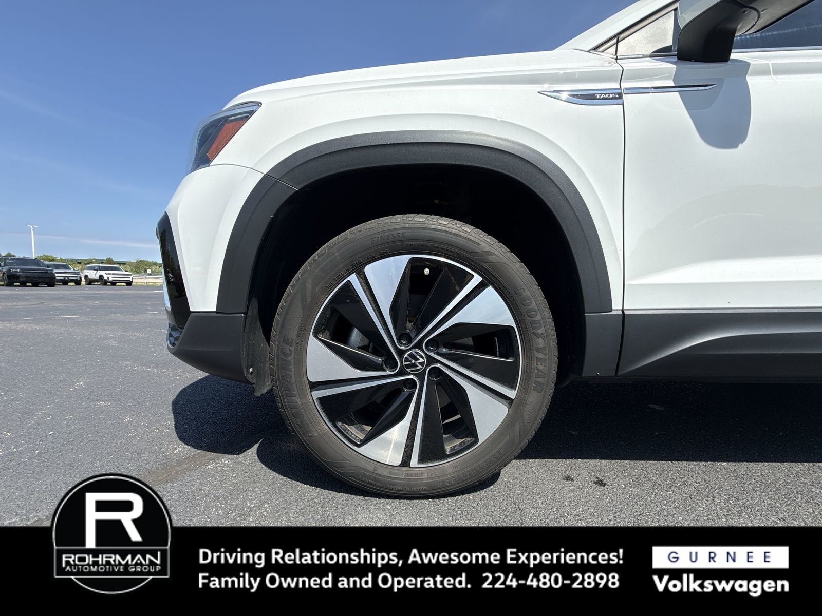 2023 Volkswagen Taos 1.5T SE