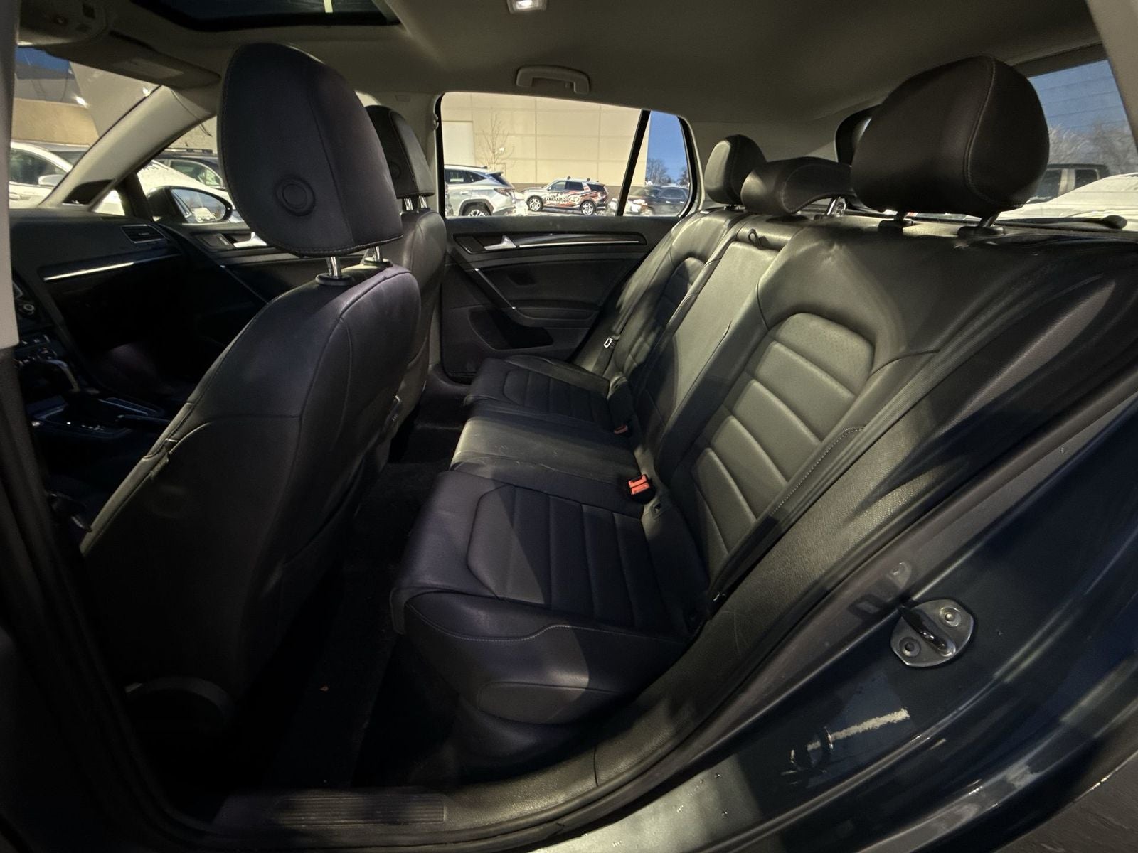 2015 Volkswagen Golf TDI SEL 4-Door