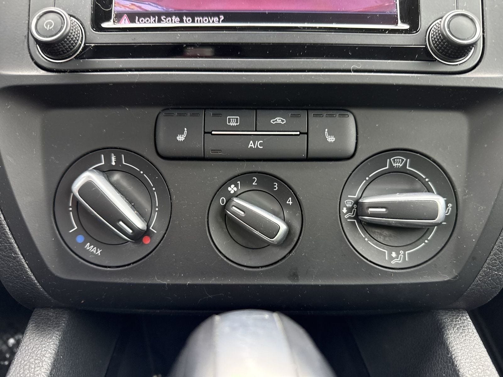 2016 Volkswagen Jetta 1.4T SE