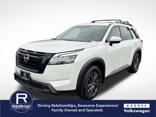 2022 Nissan Pathfinder SV