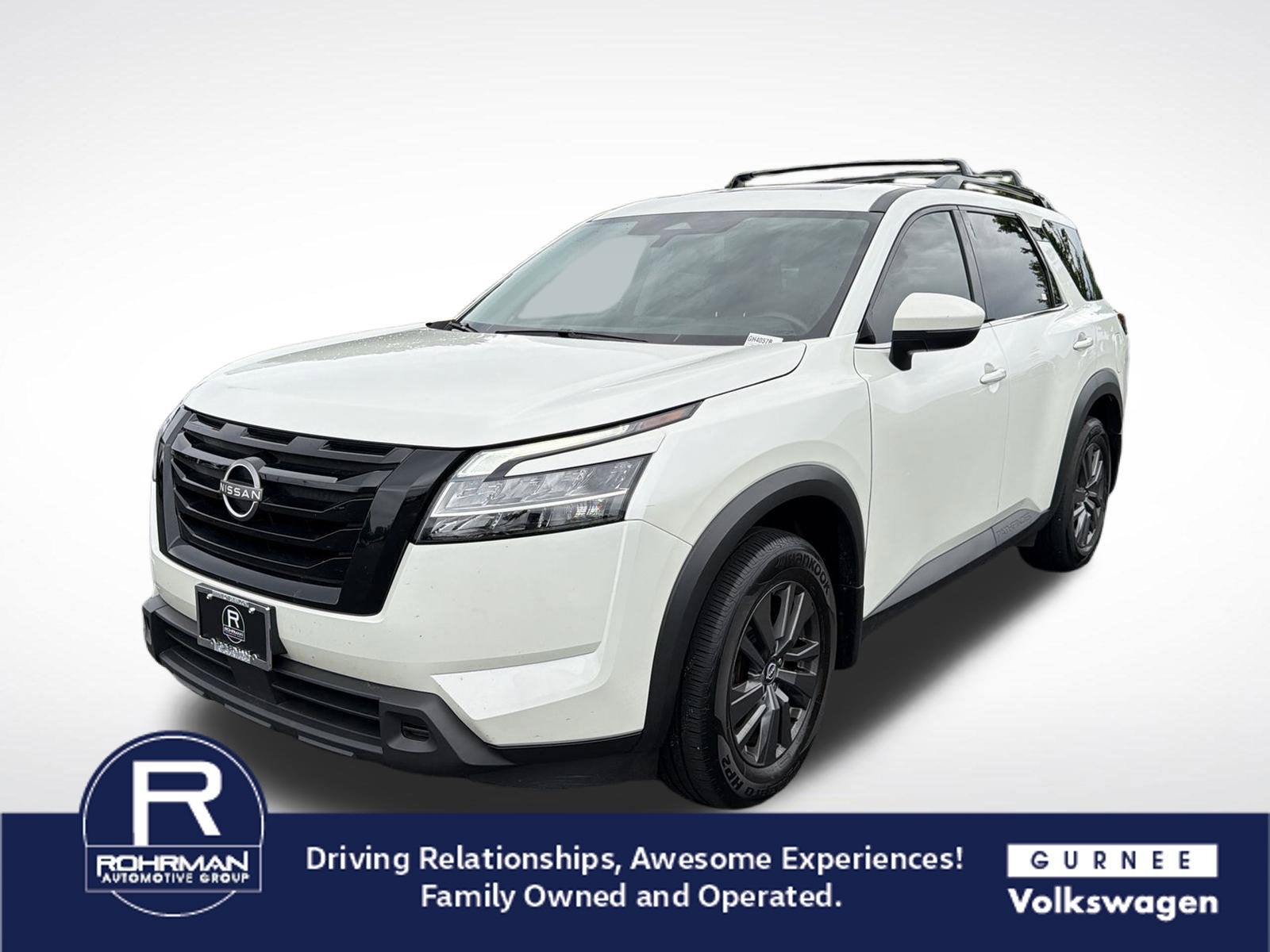 2022 Nissan Pathfinder SV