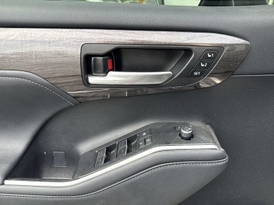 2023 Toyota Highlander Hybrid Limited