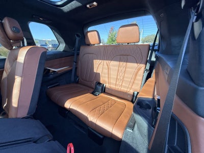 2023 BMW X7 xDrive40i