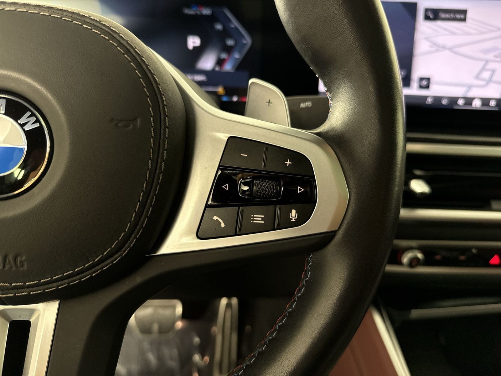 2024 BMW X6 M60i M Sport Executive Package