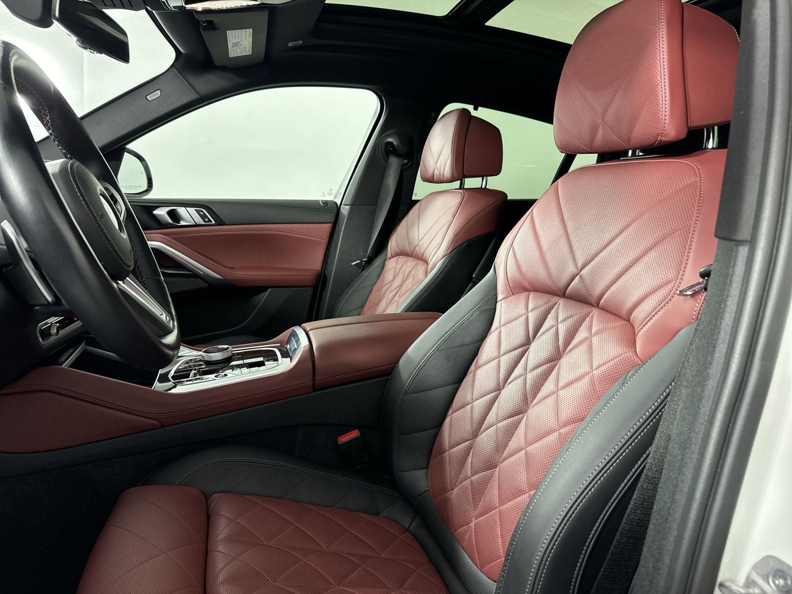 2024 BMW X6 M60i M Sport Executive Package