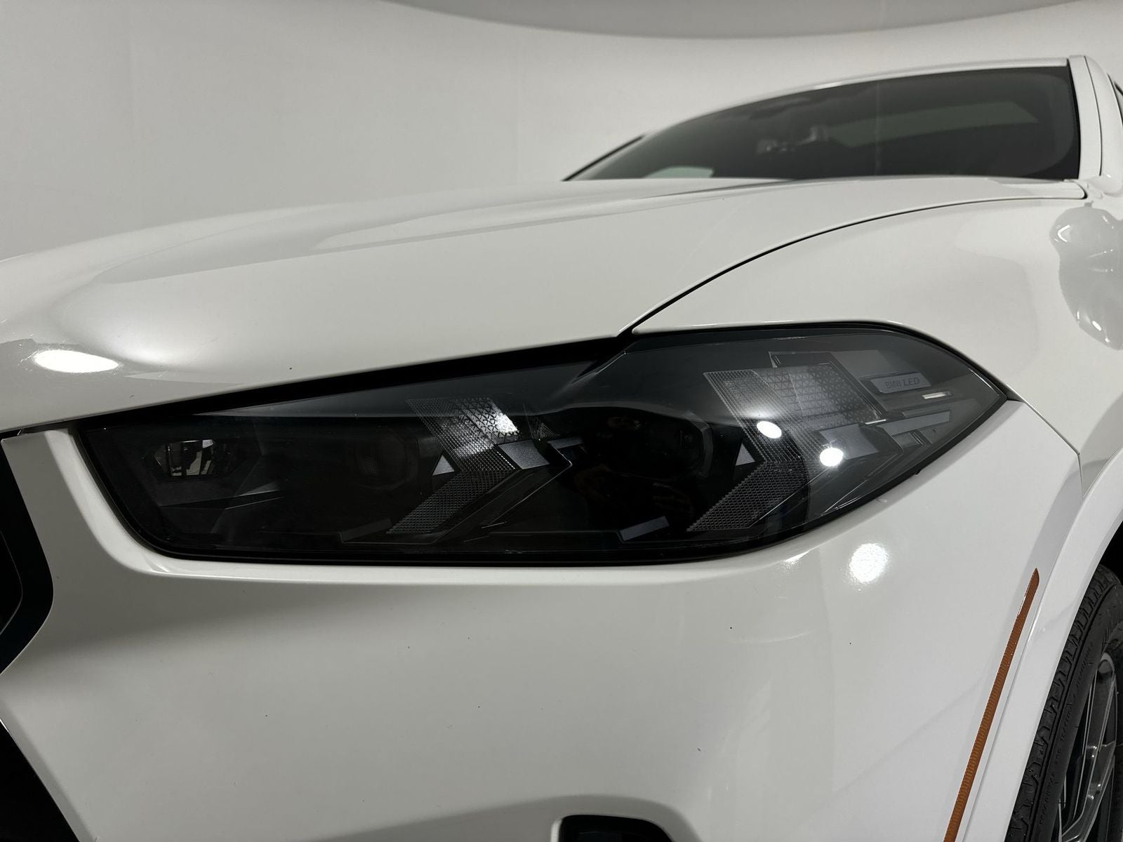 2024 BMW X6 M60i M Sport Executive Package