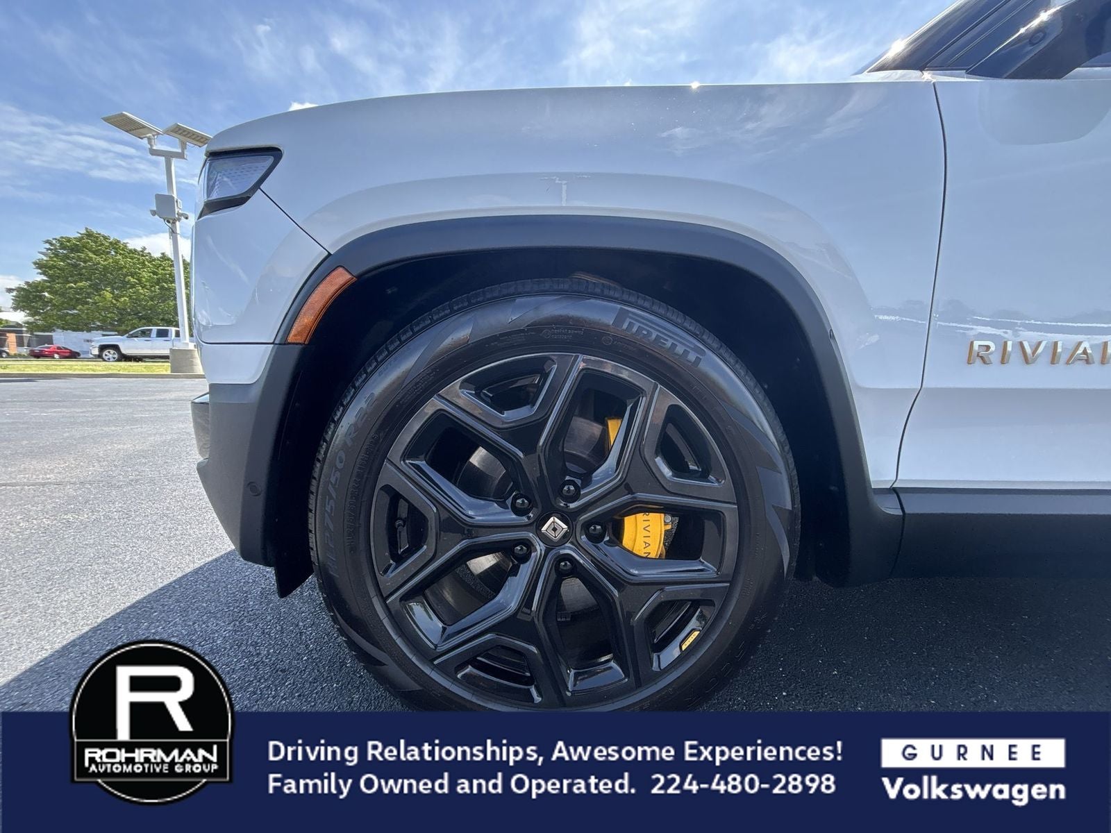 2023 Rivian R1S Adventure