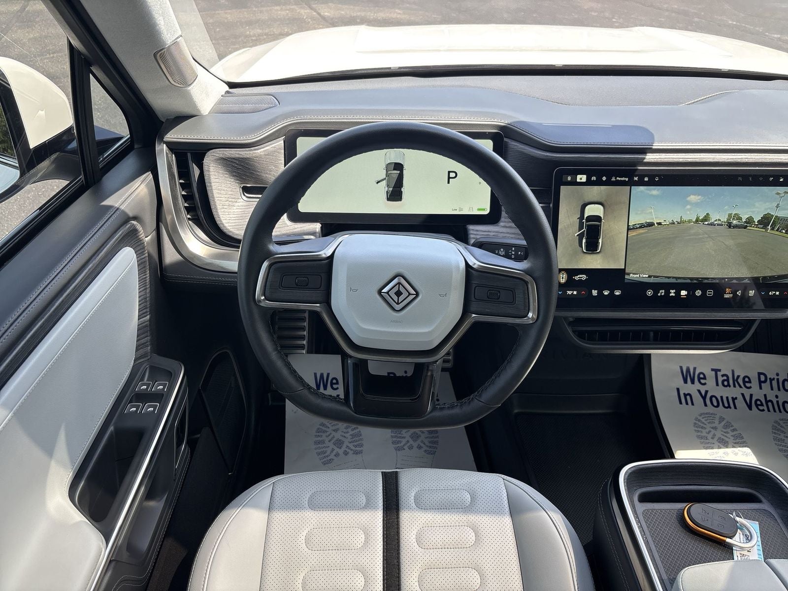 2023 Rivian R1S Adventure