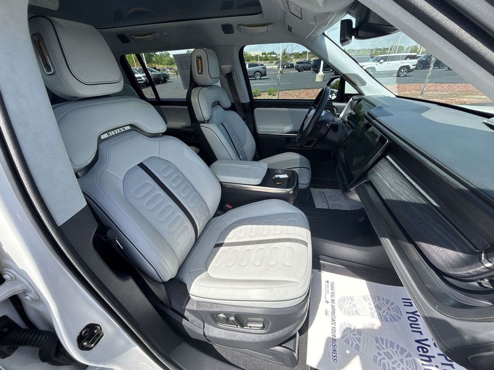 2023 Rivian R1S Adventure