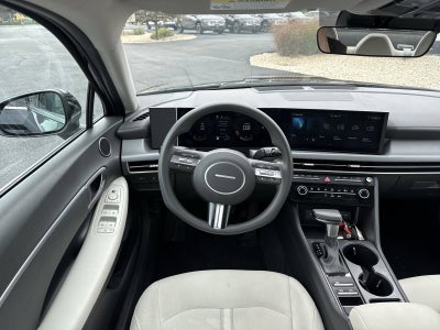 2025 Hyundai Sonata SE