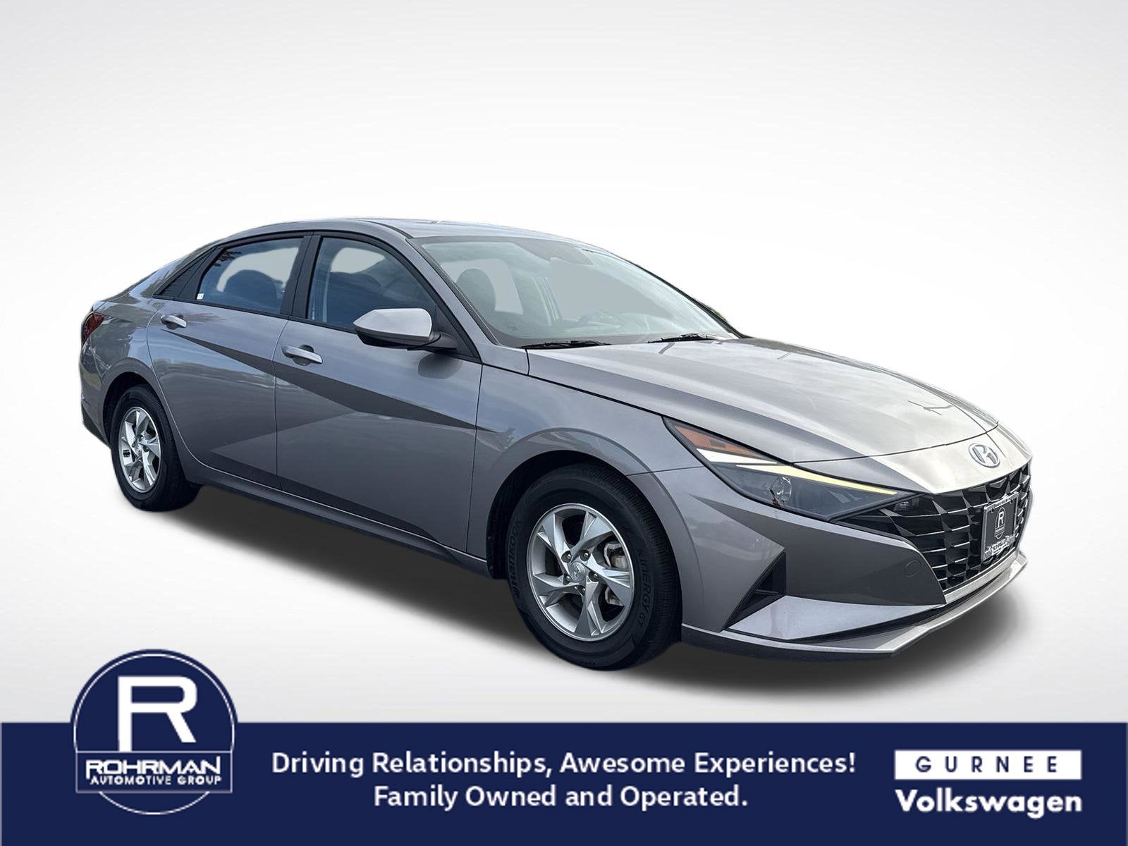 Used 2023 Hyundai Elantra SE with VIN KMHLL4AG5PU543494 for sale in Gurnee, IL