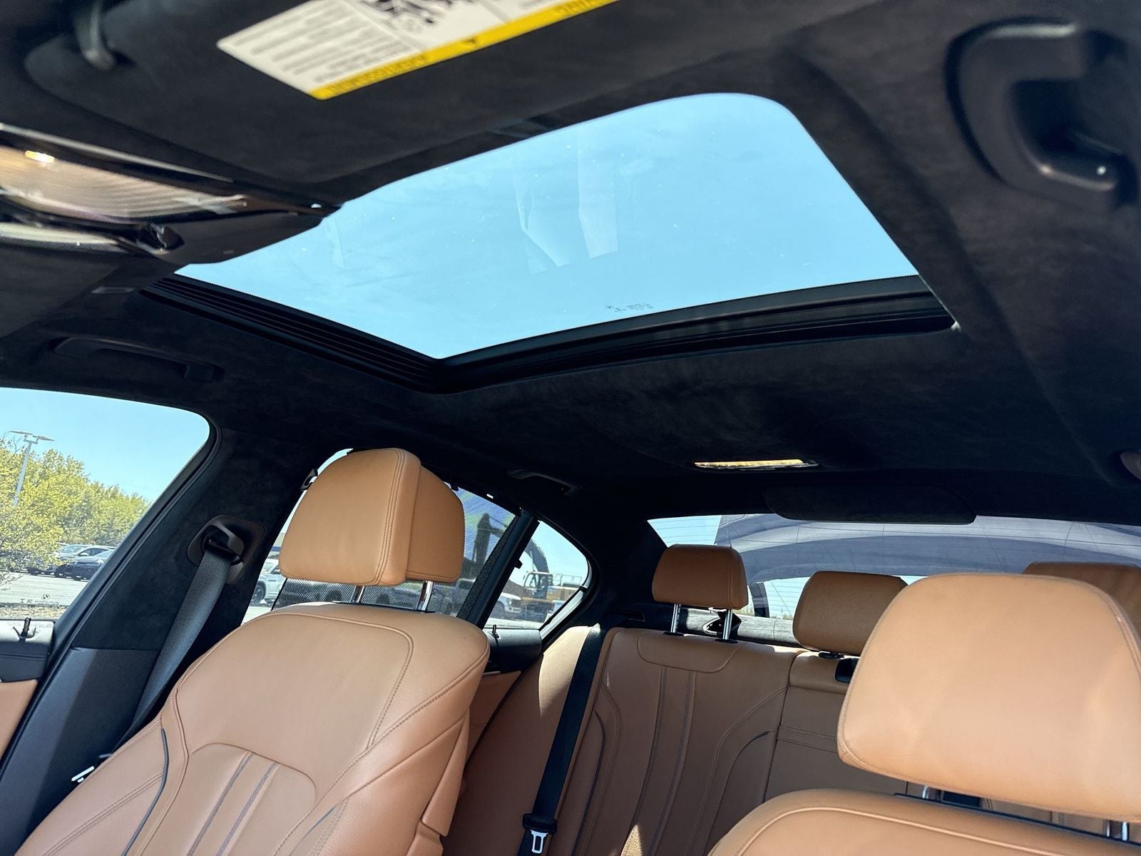 2021 BMW 5 Series M550i xDrive Dynamic Handling/Shadowline/Executive Package