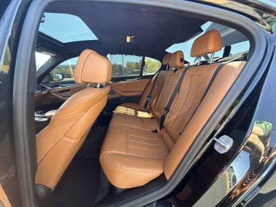 2021 BMW 5 Series M550i xDrive Dynamic Handling/Shadowline/Executive Package