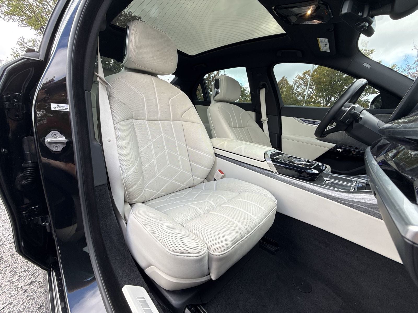 2024 BMW 7 Series 760i xDrive Premium Package M Aero