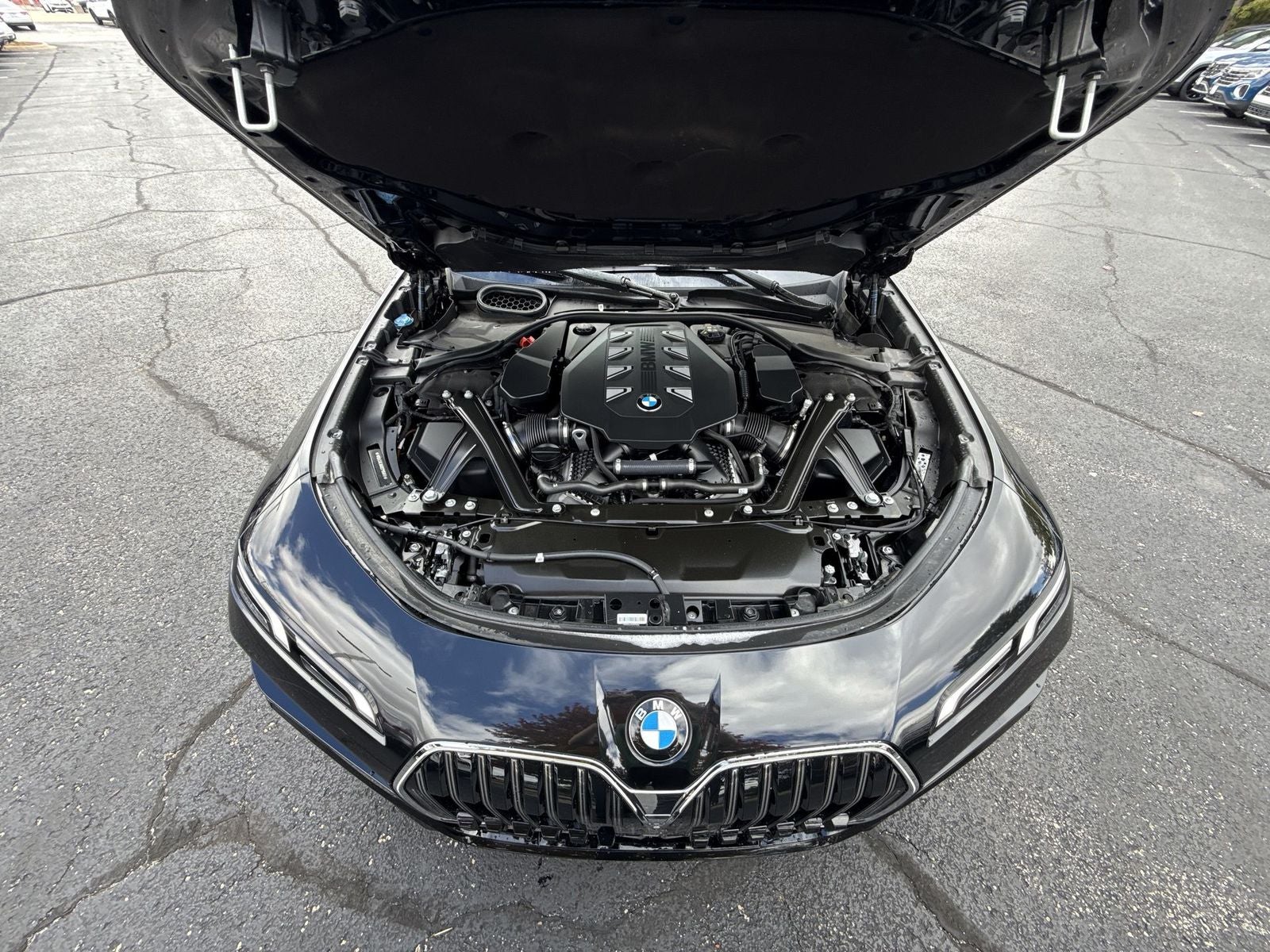 2024 BMW 7 Series 760i xDrive Premium Package M Aero